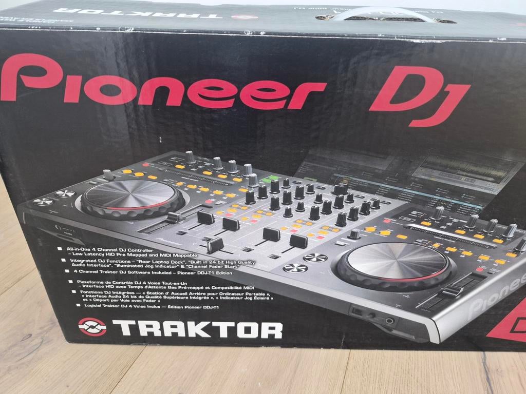 Pioneer DDJ-T1 DJ Controller voor Traktor, Muziek en Instrumenten, Dj-sets en Draaitafels, Ophalen of Verzenden, Zo goed als nieuw