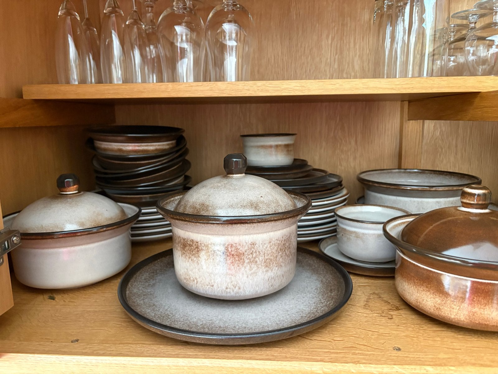 Vintage servies set - Aardewerk - Bruin/Beige, Ophalen, Gebruikt, Vintage, Aardewerk