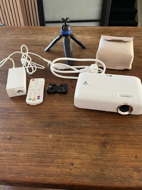 LG Cine Beam  PH550G portable beamer/projector, Ophalen of Verzenden, Zo goed als nieuw, DLP, Full HD (1080)