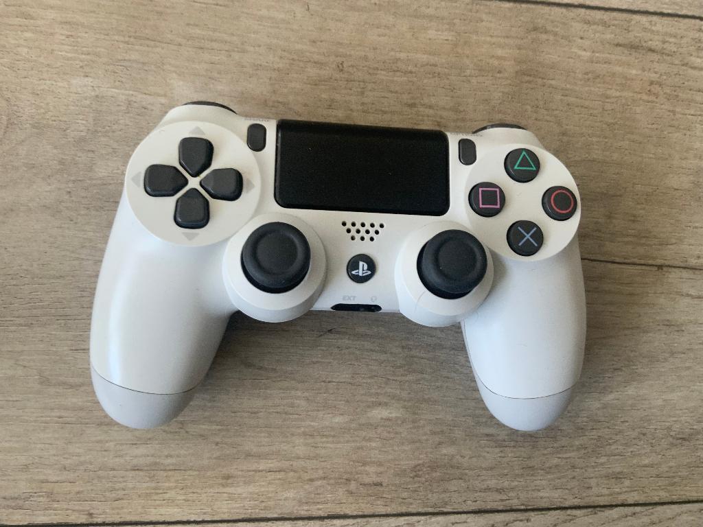 Playstation 4 - Dual Shock Controller PS4 - Wit, 1 speler, Ophalen of Verzenden, Overige genres, Vanaf 3 jaar