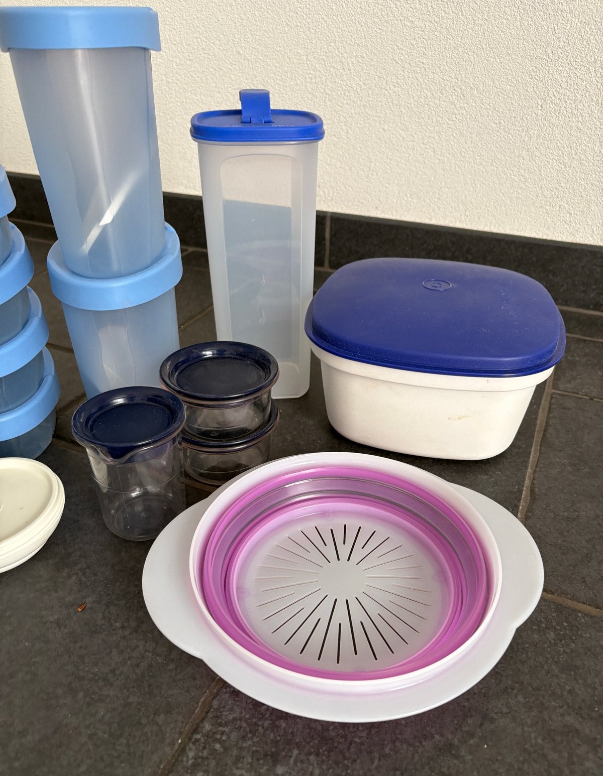 Grote partij Tupperware: bakjes, bekers, shaker en meer, Gebruikt, Blauw, Ophalen of Verzenden, Met deksel