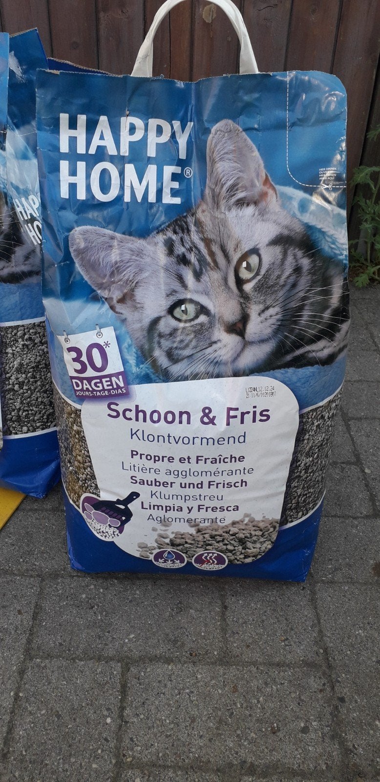 Kattengrid, Ophalen