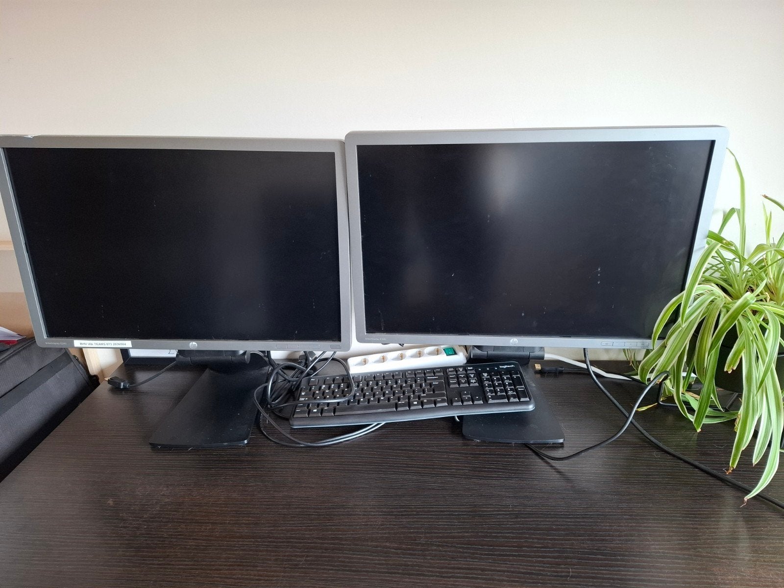 2x HP EliteDisplay E241i monitoren, Computers en Software, Monitoren, Ophalen