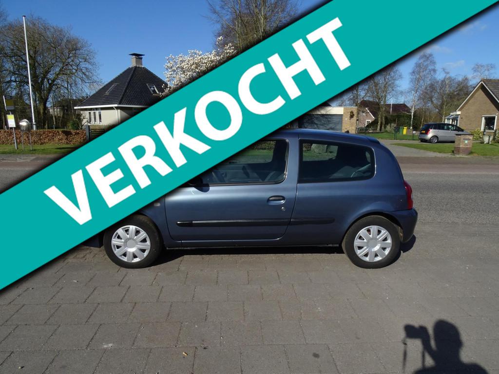 Renault Clio 1.2 Campus Accès, Auto's, Renault, Voorwielaandrijving, Gebruikt, 31 €/maand, 4 cilinders
