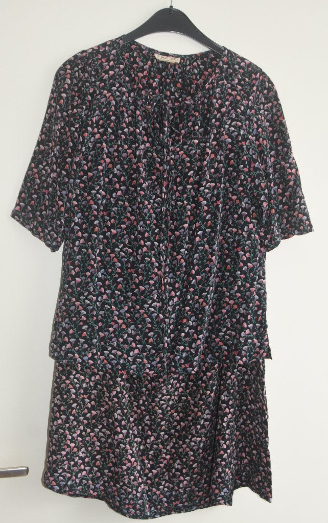 100% zijden Jean Halm Paris Designer pak mt 44 rok blouse, Kleding | Dames, Verzenden, Gedragen, Maat 42/44 (L), Kostuum of Pak