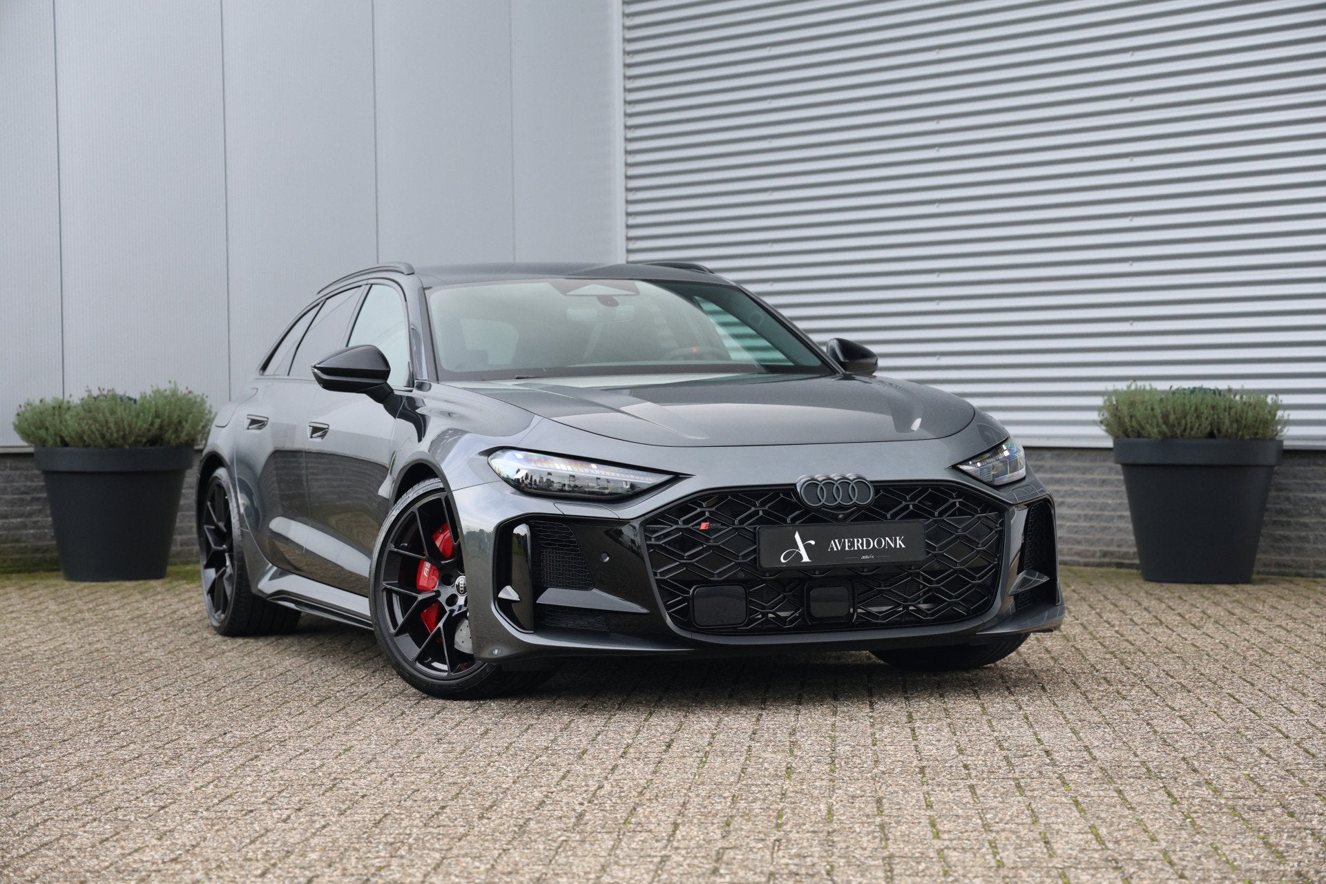 Audi RS5 Avant 2.9 e-hybrid Quattro 639pk Sportuitlaat|HUD|T, Auto's, Automaat, Dealer onderhouden, Gebruikt, Zwart