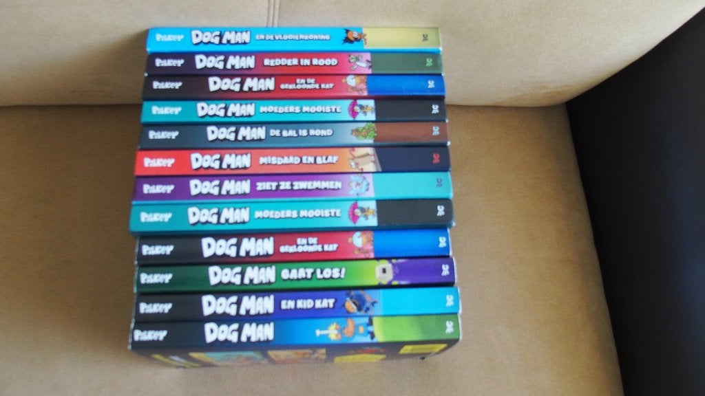 10x Dog Man - Dav Pilkey, Ophalen of Verzenden, Zo goed als nieuw, Dav Pilkey, Fictie algemeen