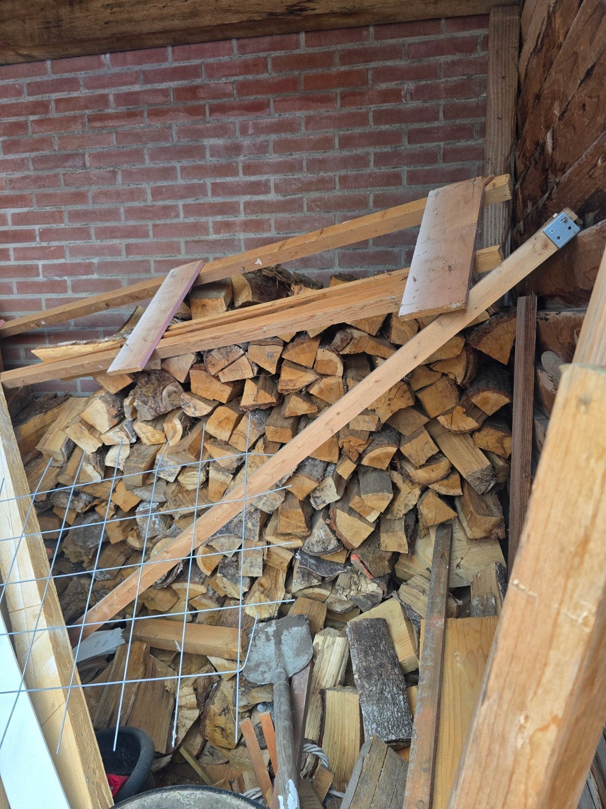 Brandhout: Droog en Klaar voor Gebruik, Tuin en Terras, Haardhout, Minder dan 3 m³, Ophalen, Overige houtsoorten, Blokken