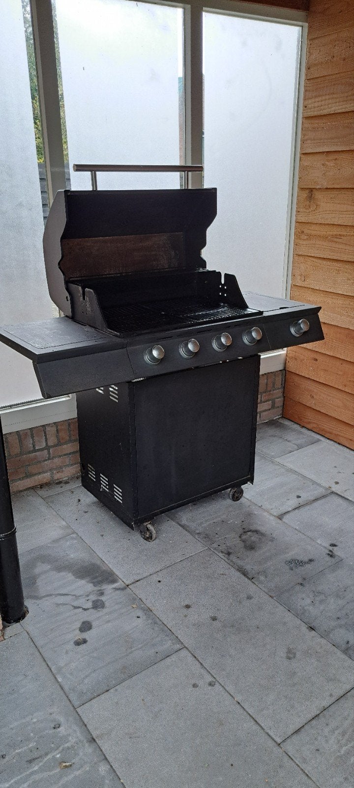 Barbecue 4 branders plus pit, Ophalen