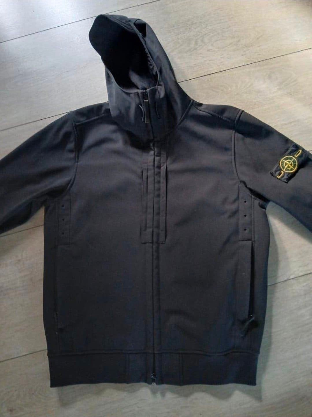 Stone Island Soft Shell Jas Maat M - Nieuwstaat, Kleding | Heren, Jassen | Zomer, Maat 48/50 (M), Zwart, Ophalen of Verzenden
