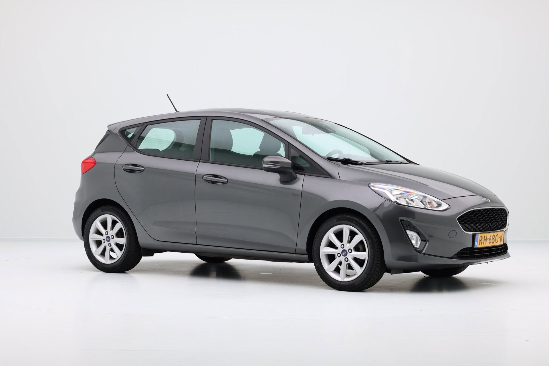 Foto 4 van Ford Fiesta 1.1 Trend 5-deurs Airco|PDC|LMV
