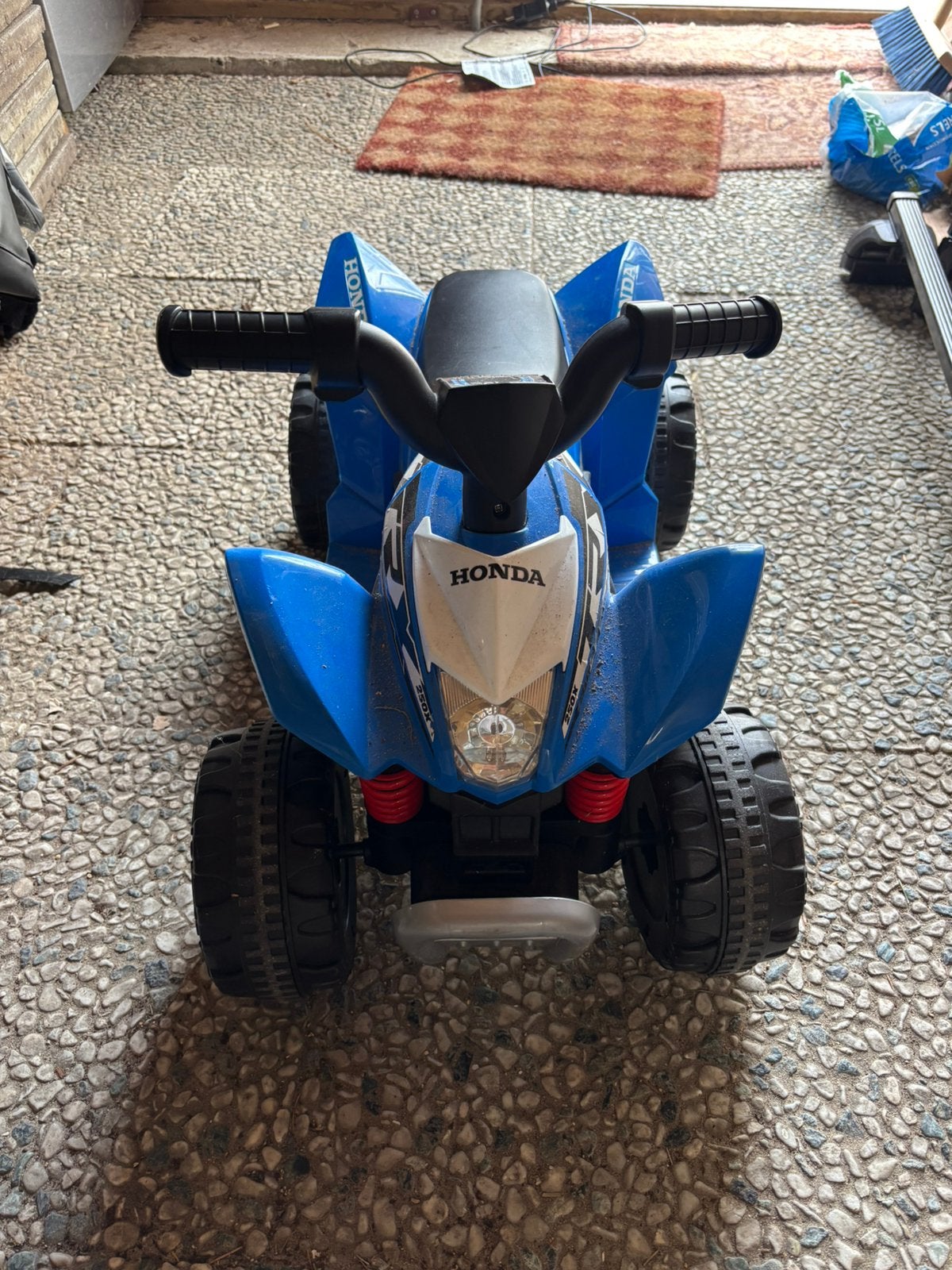 Speelgoedauto incl. oplader, Ophalen, Gebruikt