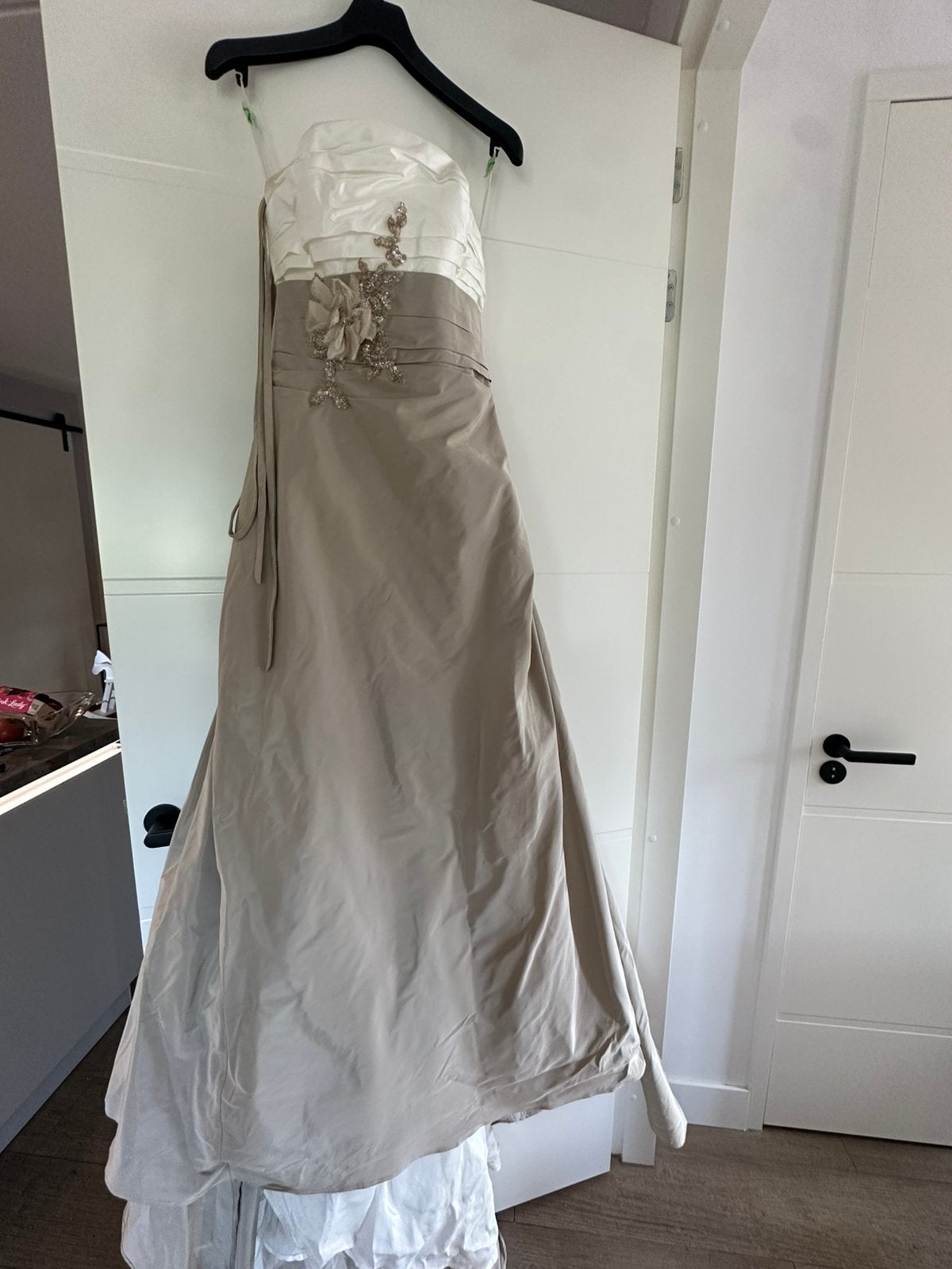 Rembo Styling trouwjurk maat 36-38, Kleding | Dames, Trouwkleding en Trouwaccessoires, Ophalen, Zo goed als nieuw, Wit, Trouwjurk