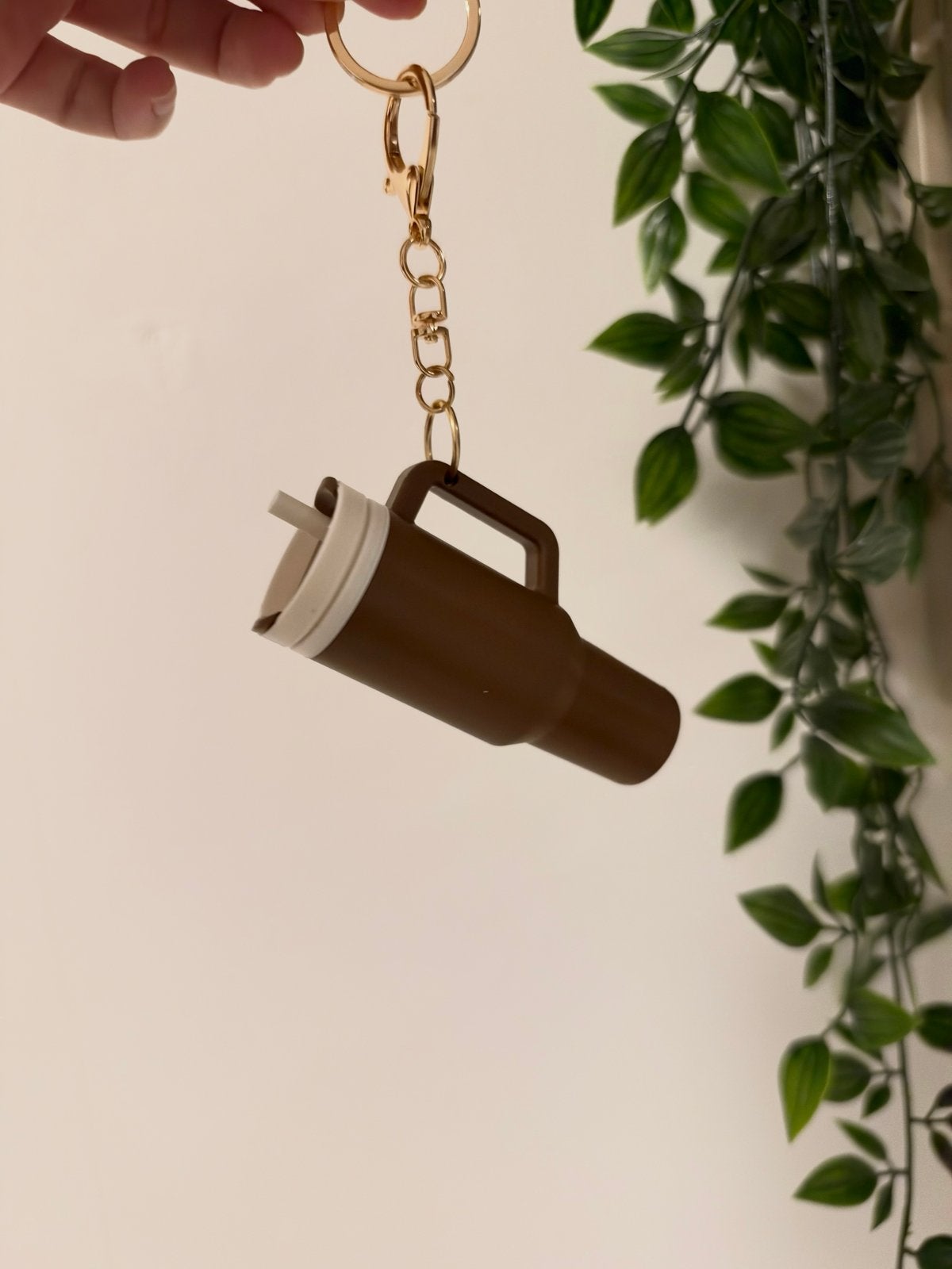Bruine mini tumbler sleutelhanger | Mini beker | Cadeautje, Ophalen of Verzenden, Nieuw