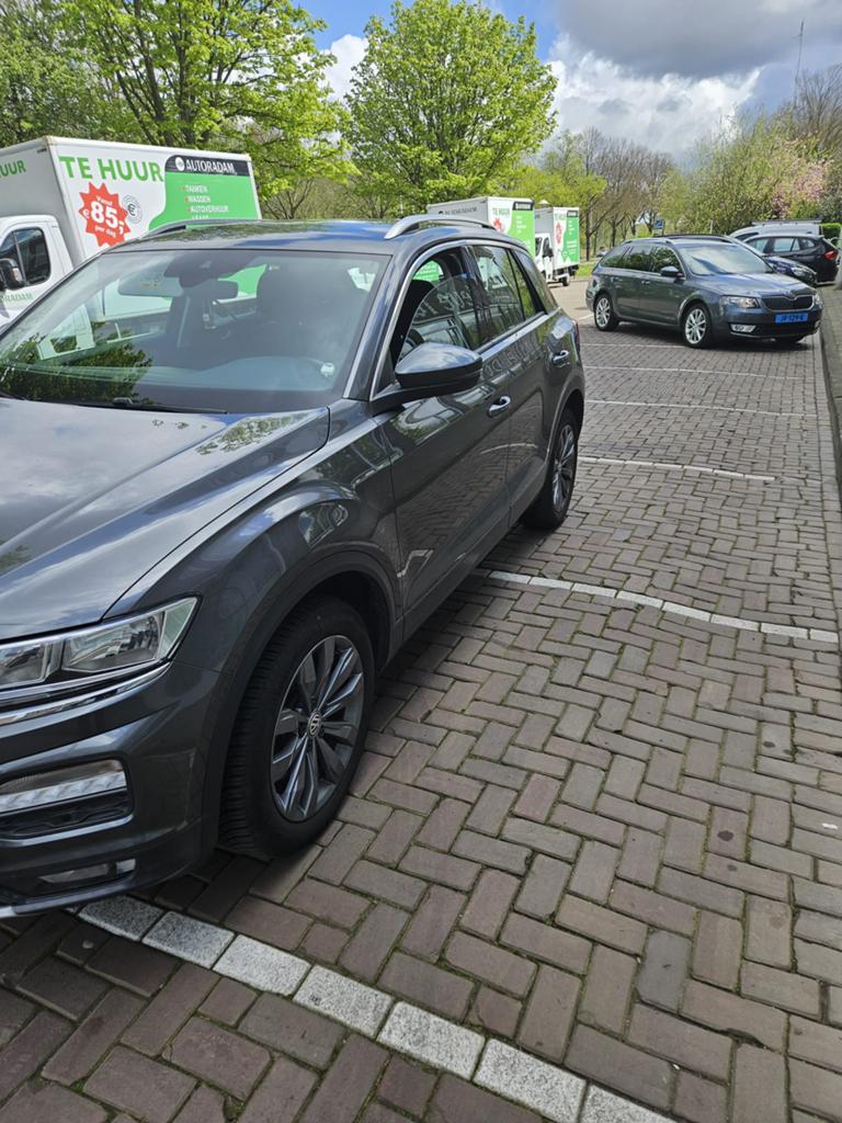 Volkswagen T-Roc 1.0 TSI 115pk 2018 Grijs, Auto's, Volkswagen, Particulier, T-Roc, Benzine, C, SUV of Terreinwagen, Handgeschakeld