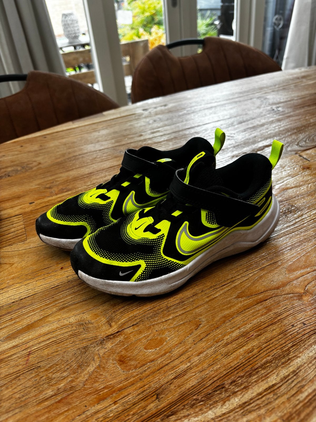 schoenen maat 32: Nike, Puma en Skechers, Kinderen en Baby's, Kinderkleding | Schoenen en Sokken, Ophalen, Zo goed als nieuw, Jongen of Meisje