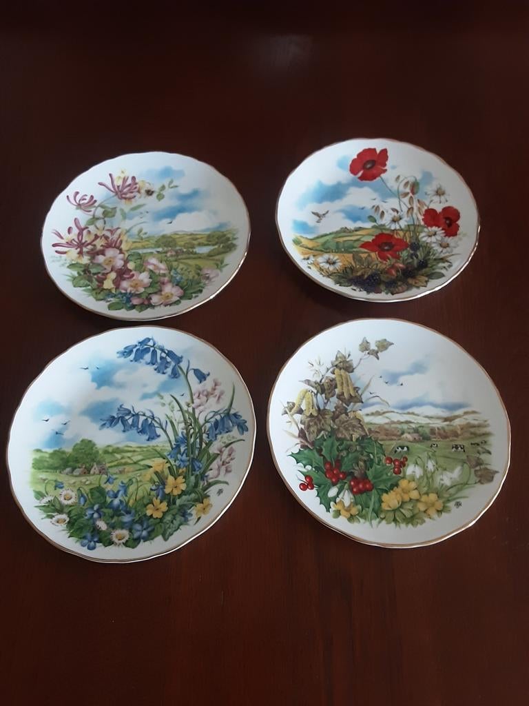 Royal Albert 4 seizoen borden, Antiek en Kunst, Antiek | Servies los, Ophalen of Verzenden