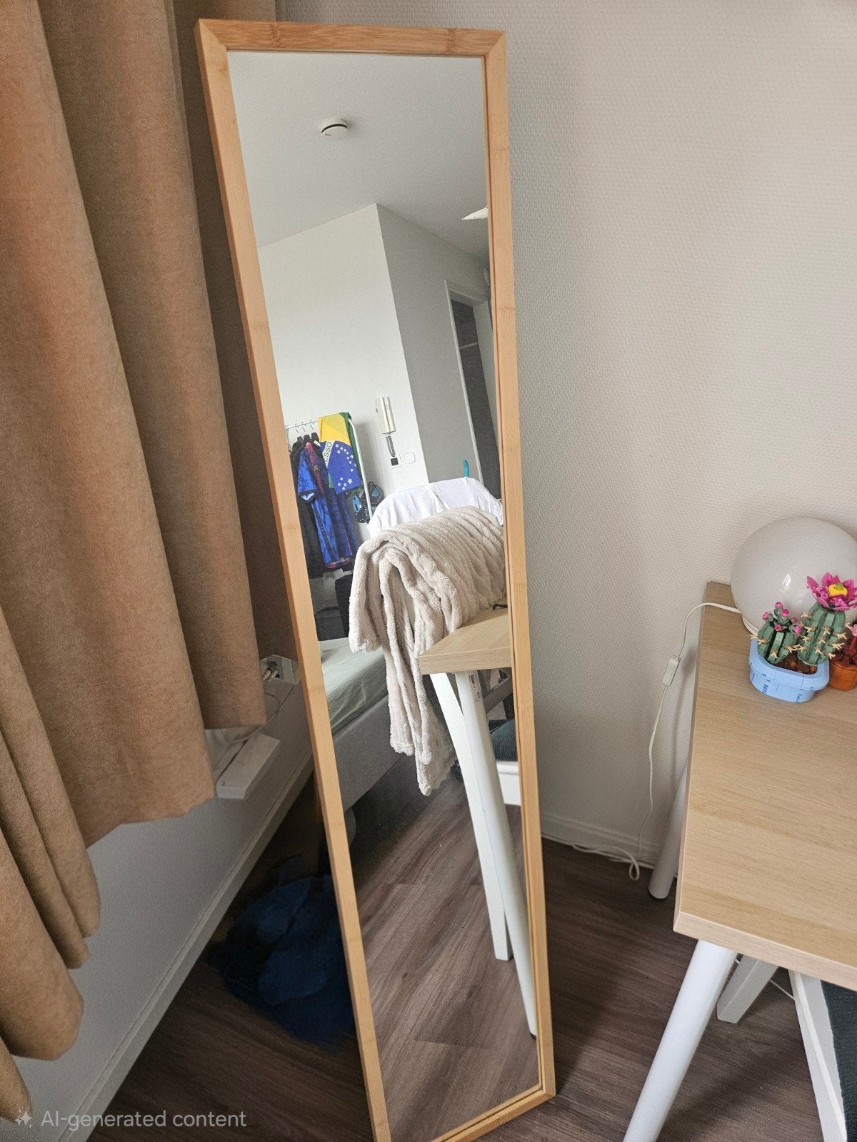 IKEA staande spiegel met houten frame, Huis en Inrichting, Woonaccessoires | Spiegels, Ophalen, Minder dan 50 cm, Zo goed als nieuw