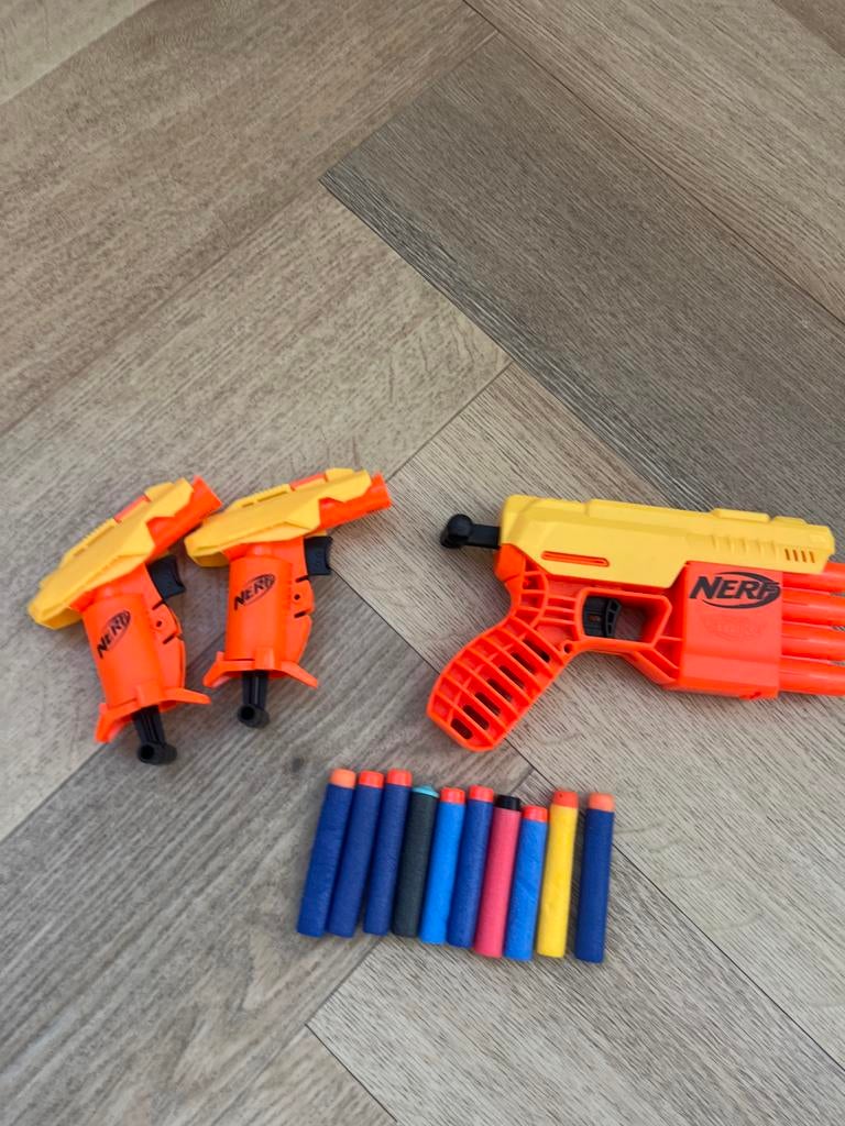 Nerf pistolen, Ophalen of Verzenden, Zo goed als nieuw