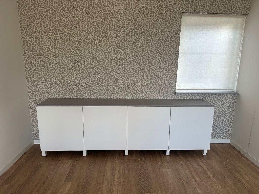 Kast dressoir IKEA besta wit witte met grijs blad plank, Ophalen, Met plank(en), Zo goed als nieuw, 200 cm of meer