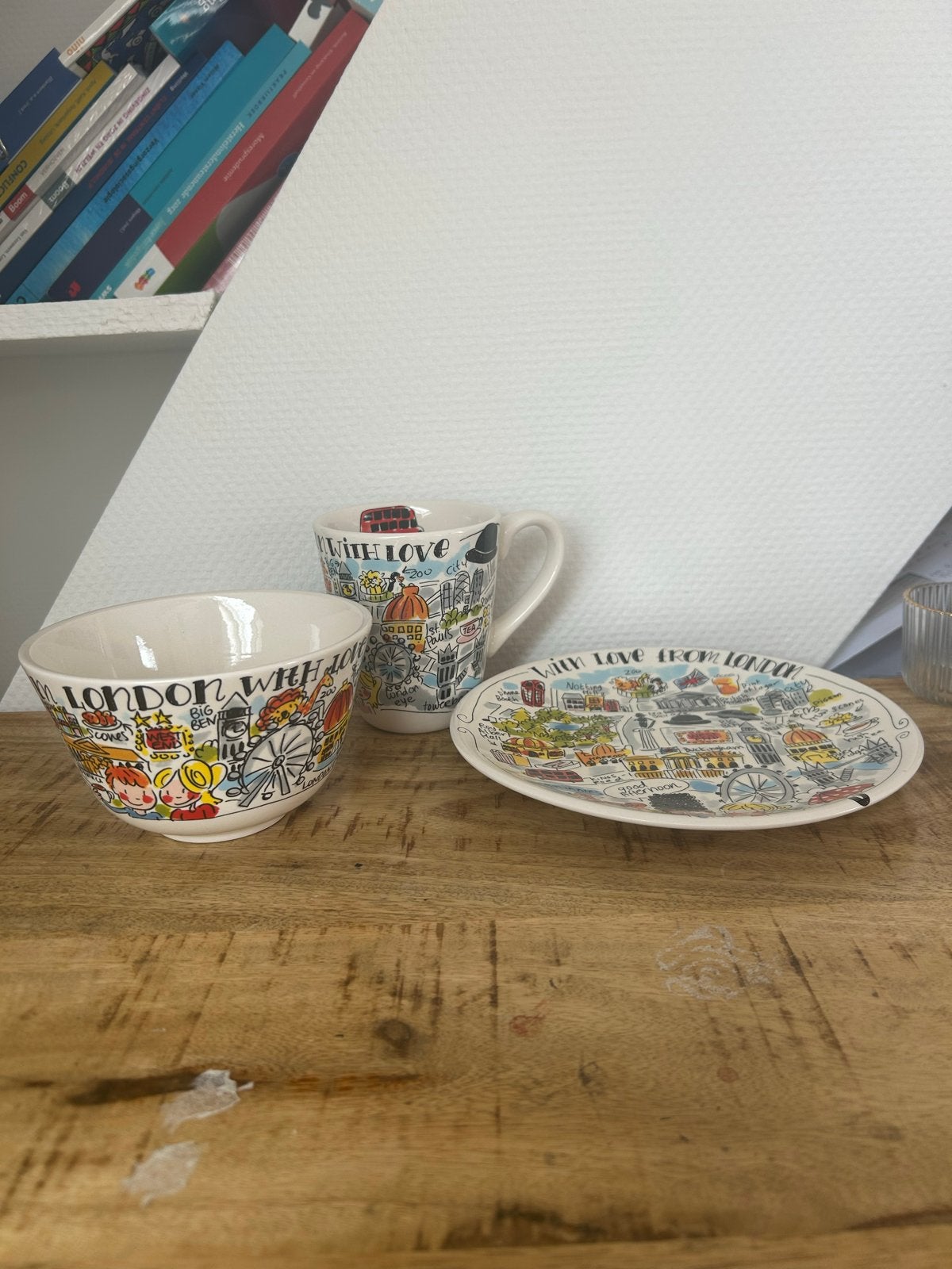 Blond Amsterdam London servies set - Mok, kom en bord, Ophalen of Verzenden, Zo goed als nieuw, Aardewerk, Blond Amsterdam