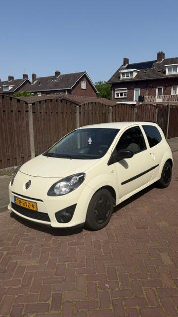 Renault Twingo 1.2 16V 2011 Geel apk 13-08-2026 600€, 839 kg, Twingo, 74 pk, 4 cilinders