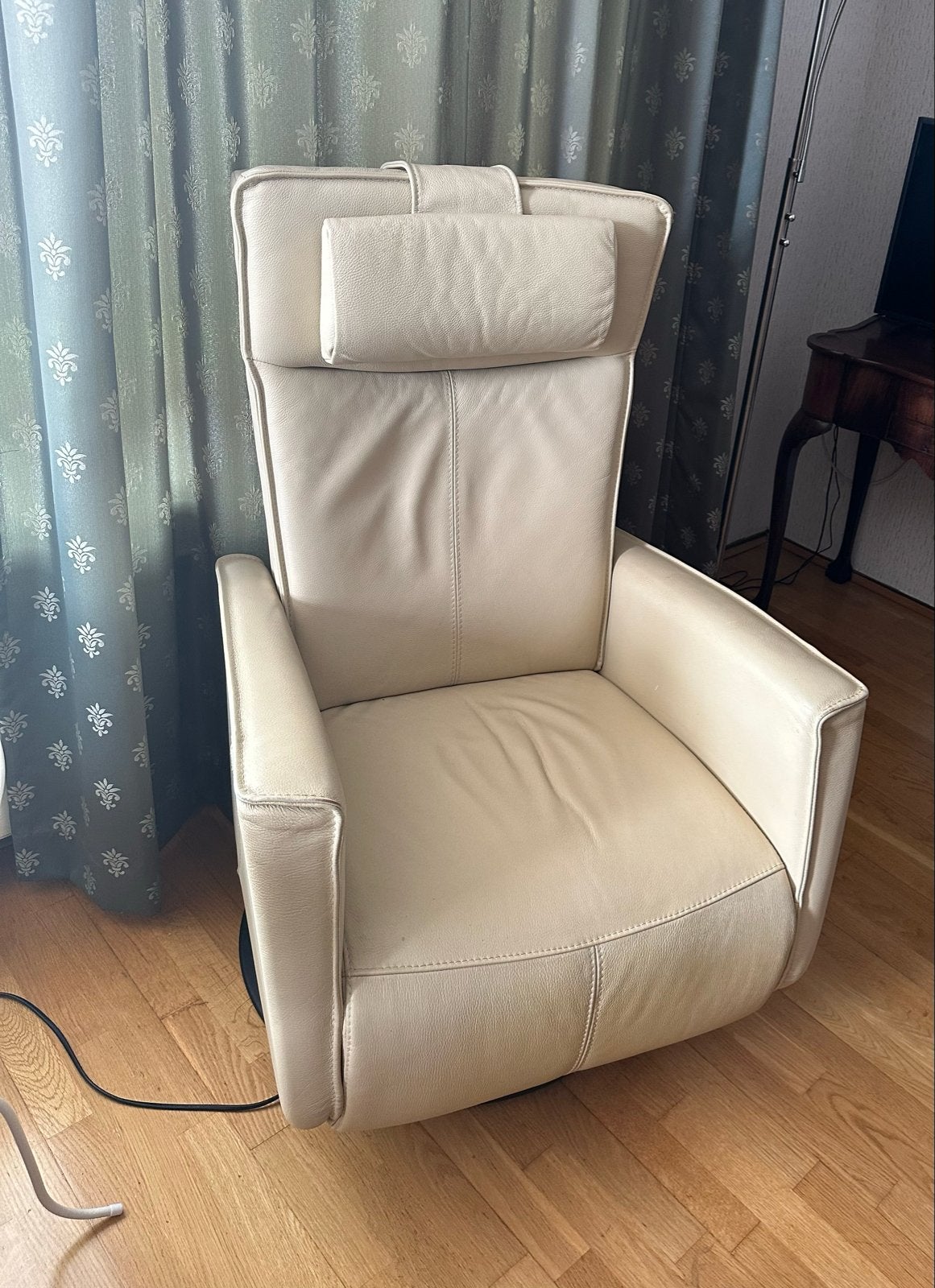 Relaxfauteuil Tivoli leder massimo polar, medium, 2 motoren, Ophalen, Gebruikt, Overige kleuren, Leer