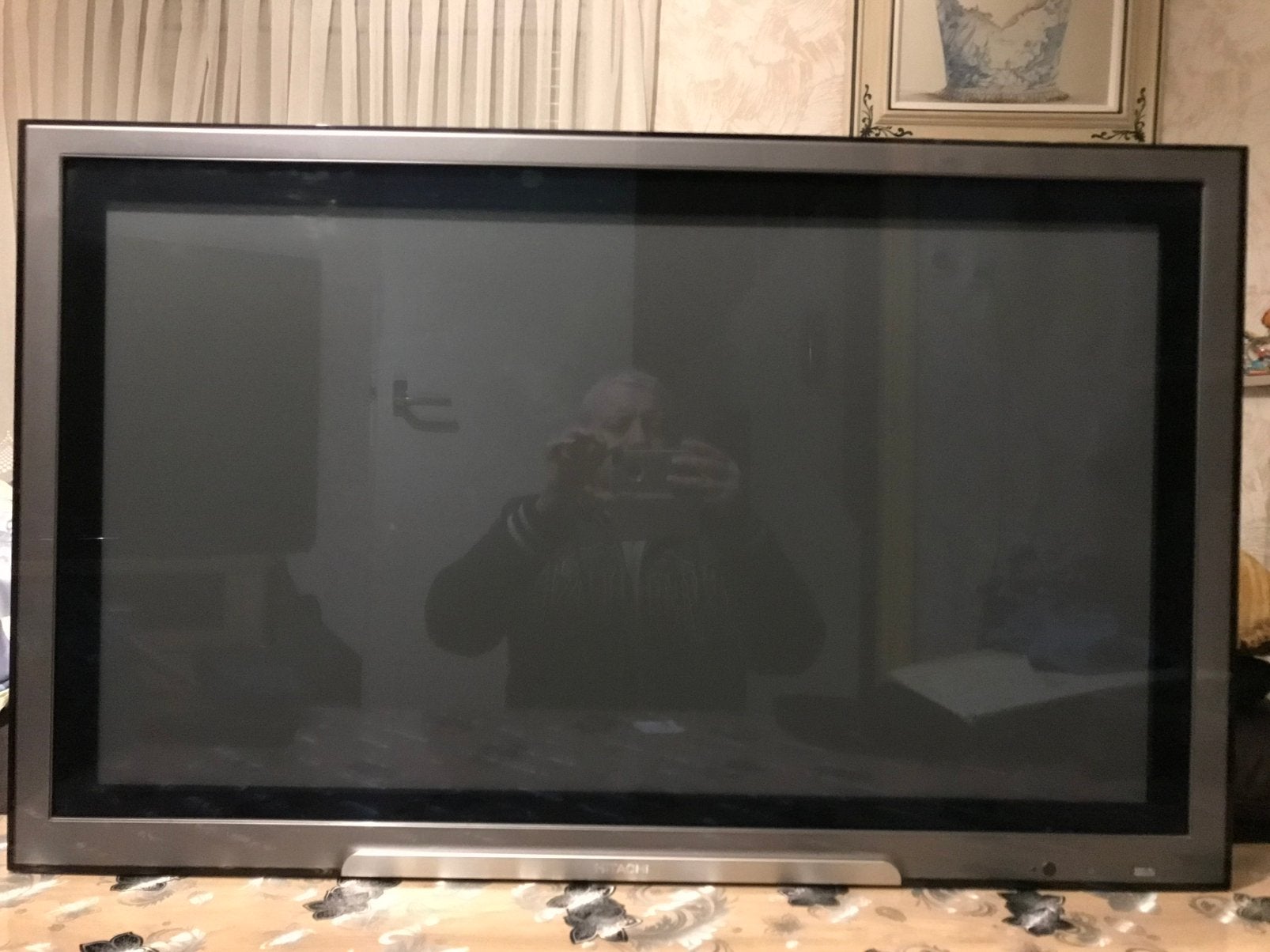 Hitachi TV  te koop, 75 tot 150 cm, Raamkozijn, Ophalen of Verzenden, Zo goed als nieuw
