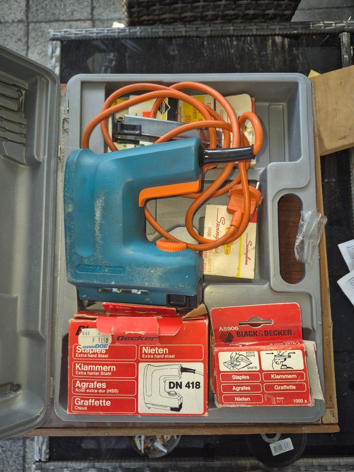 Black & Decker Tacker/Nietmachine met nieten, Ophalen, Gebruikt, Tacker/nietmachine