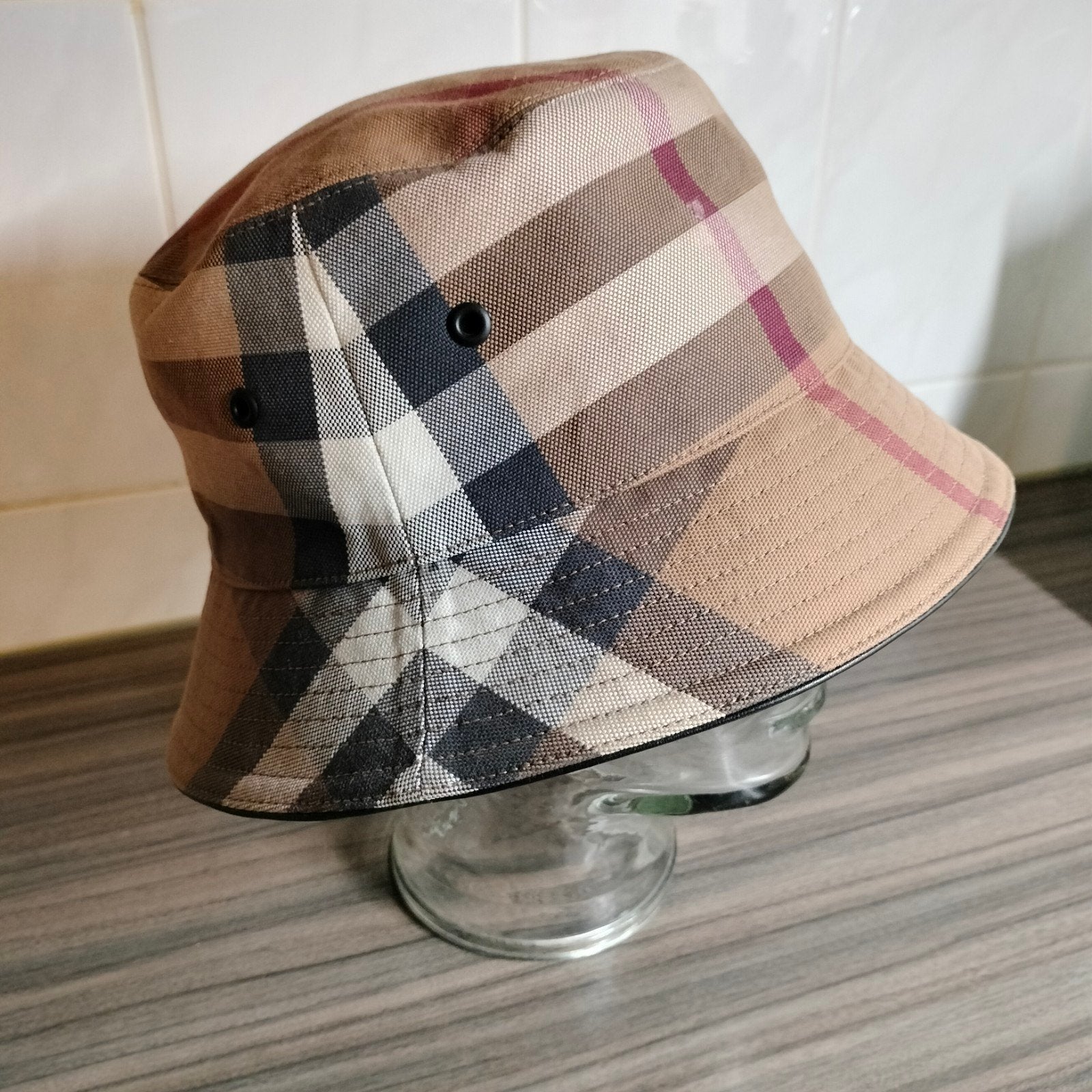 Vintage Burberry Bucket Hat, Archive Beige, Ophalen of Verzenden, Gedragen