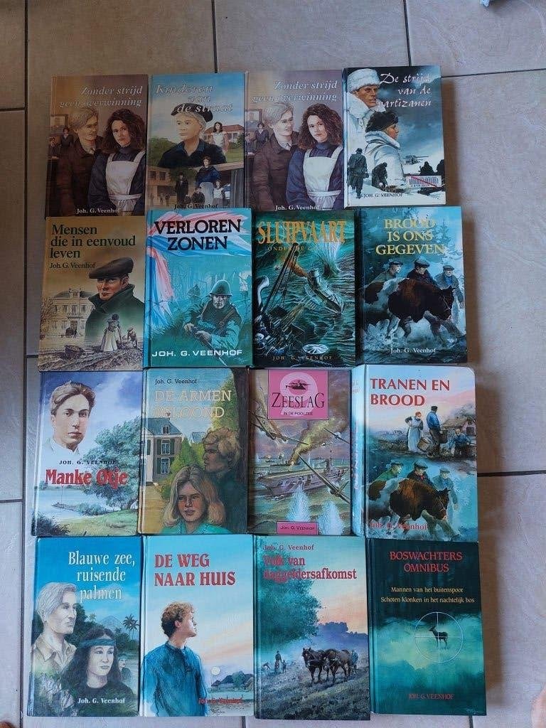 Veenhof boeken o.a. zeldzame exemplaren, Boeken, Ophalen, Gelezen