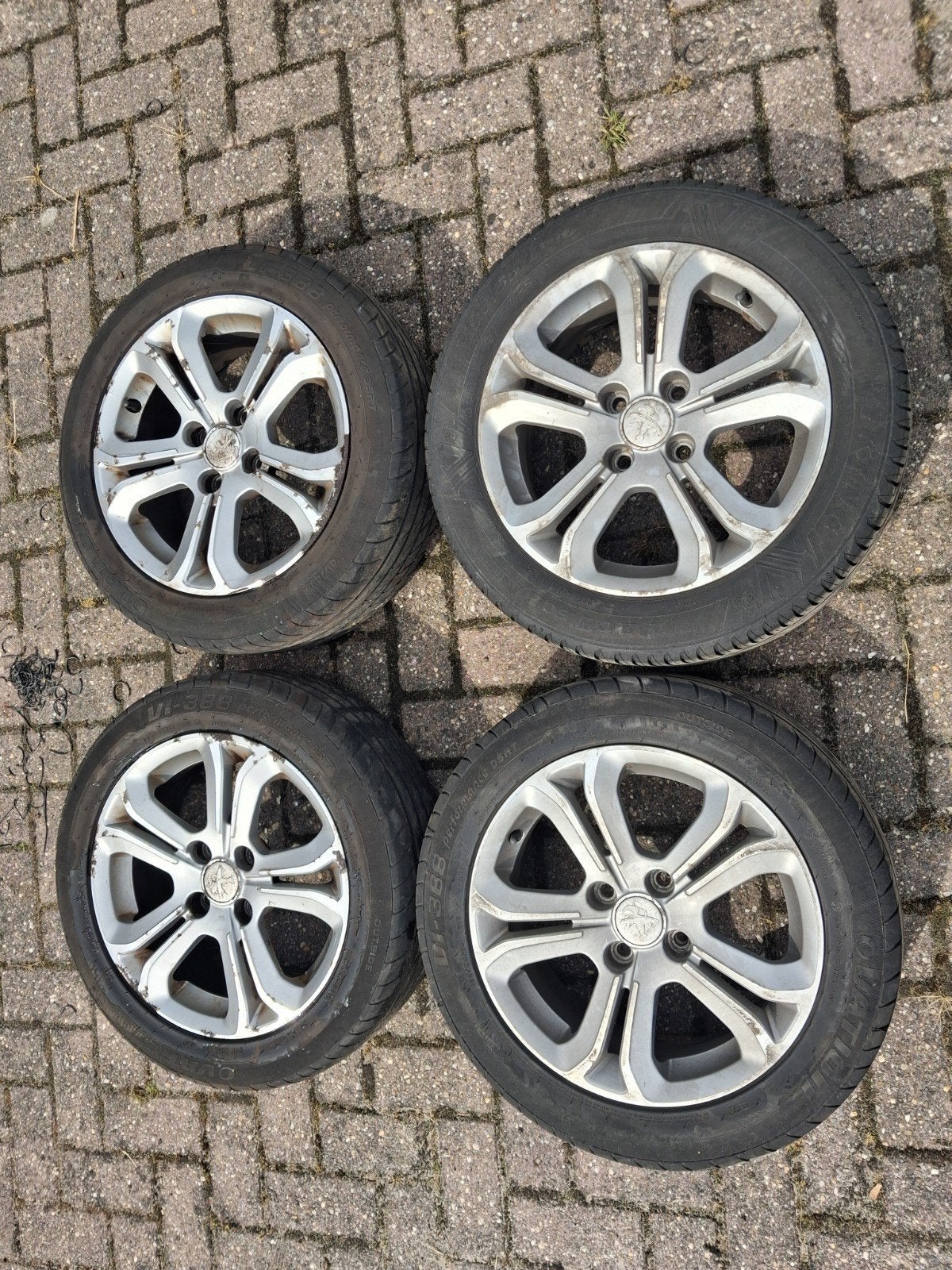 Peugeot 207 banden 16 inch 4x108, Ophalen of Verzenden, Peugeot