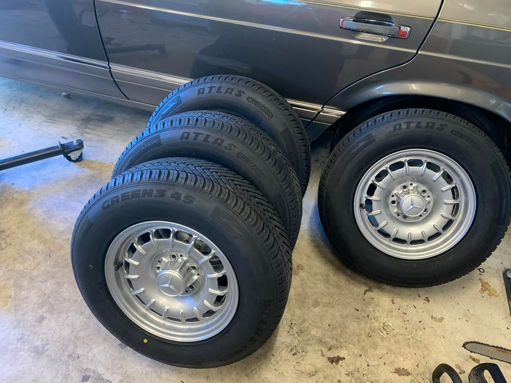 Mercedes w126  w116   r107 w123 velgen met nieuwe  banden, Auto-onderdelen, Banden en Velgen, Banden en Velgen, All Season, 14 inch