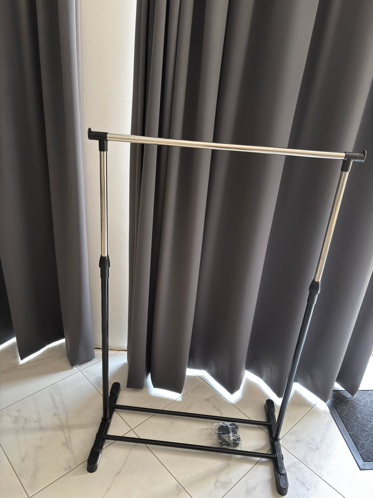 Kleding rek, Ophalen, Zo goed als nieuw
