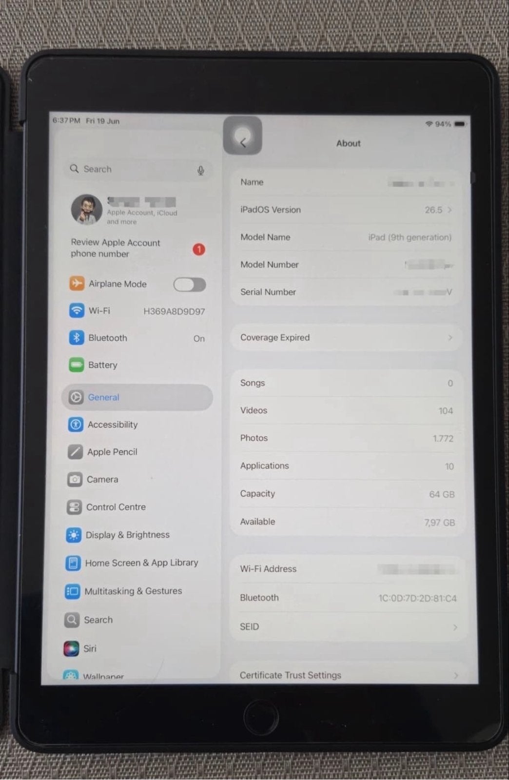 Apple iPad (9e generatie) 64GB Wi-Fi + Oplader en Hoes, Computers en Software, 10 inch, Apple iPad, Ophalen of Verzenden, Zo goed als nieuw