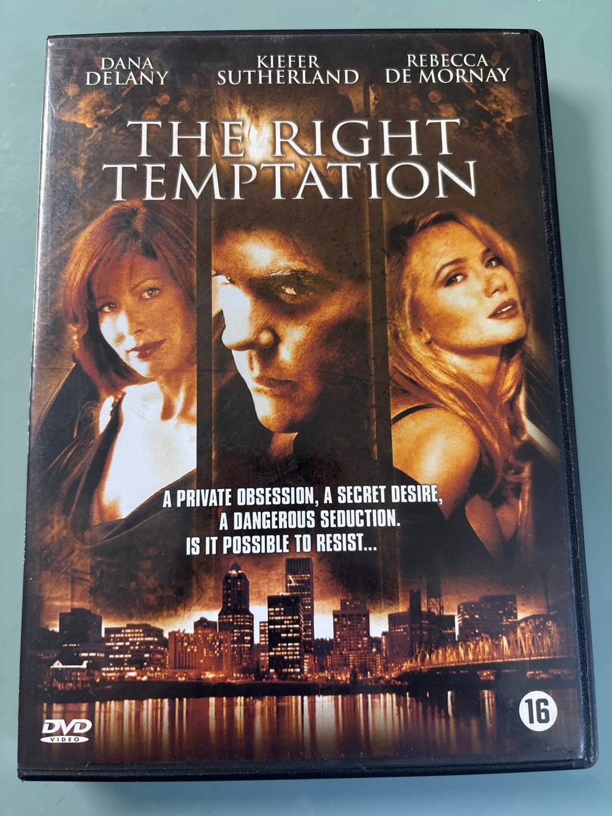 The Right Temptation DVD - Kiefer Sutherland, Psychologische thriller, Vanaf 16 jaar, Nederlands, Ophalen of Verzenden