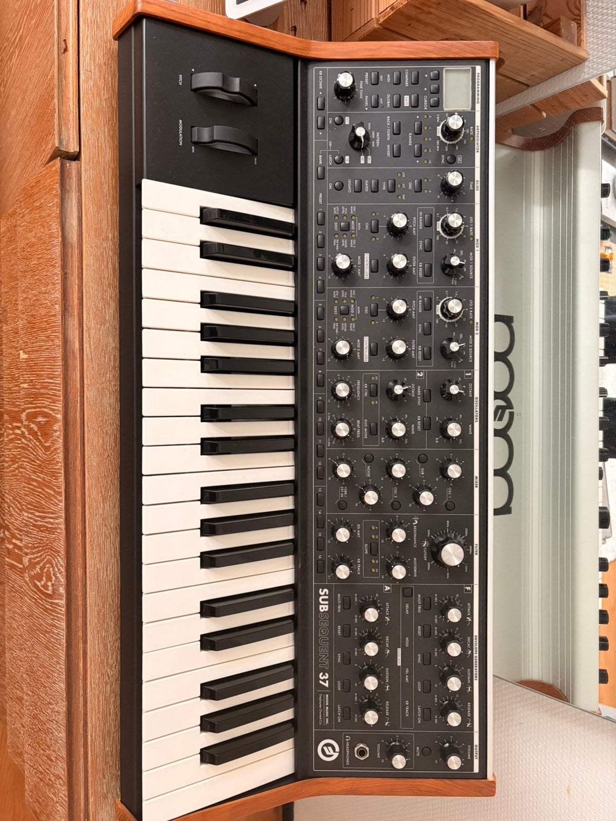 Moog Subsequent 37, Muziek en Instrumenten, Synthesizers, Zo goed als nieuw, Overige aantallen, Overige merken, Met koffer of flightcase