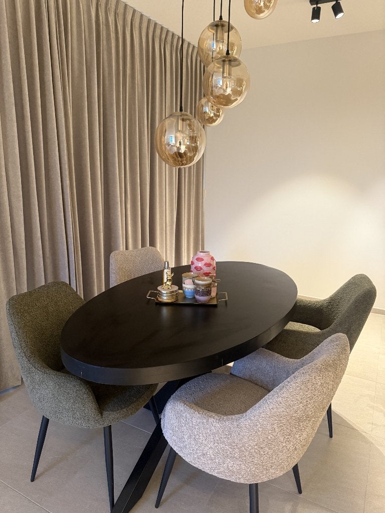 Ovale eettafel zwart + stoelen (+100 per stoel), Huis en Inrichting, Ophalen, Gebruikt, 50 tot 100 cm, 150 tot 200 cm