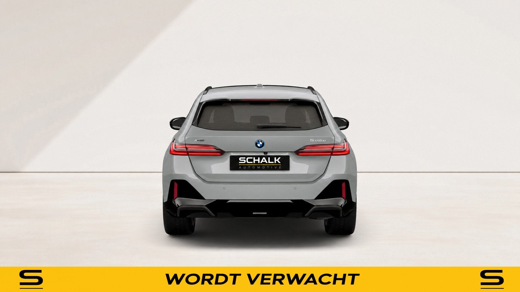 BMW 5-serie Touring |M-Sport Pro|Pano|B&W|Trekhaak|Fiscaal g, Dealer onderhouden, Zwart, 2000 kg, Verwarmde buitenspiegels