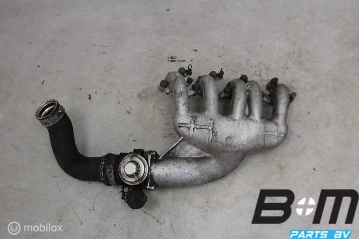 Inlaatspruitstuk VW Transporter T5 2.5 TDI AXE 070129713F, Gebruikt