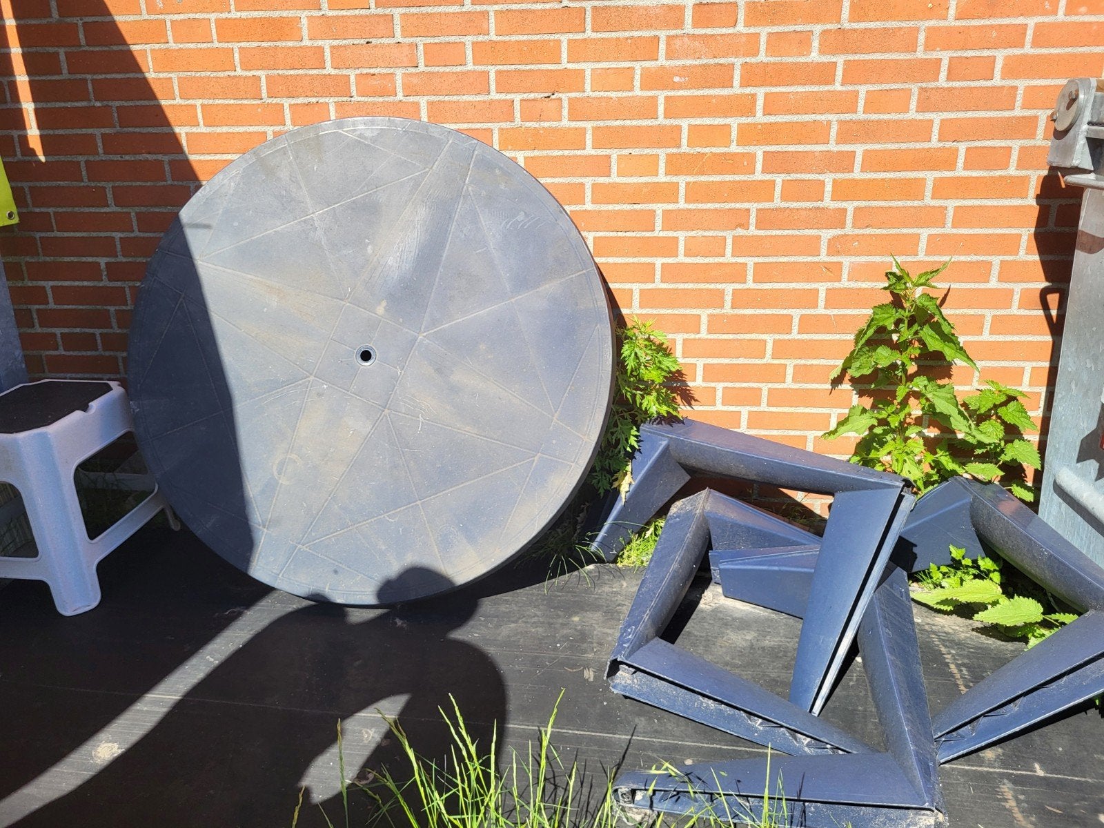 Tuinset 4 stoelen en tafel, Kringloop Laares, Ophalen of Verzenden, Minkmaatstraat 126, Stoel