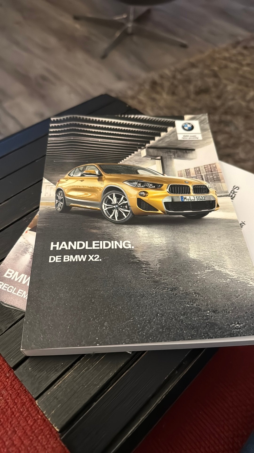 Bmw x2 handleiding NL uitvoering, Boeken, Ophalen of Verzenden, Zo goed als nieuw, BMW