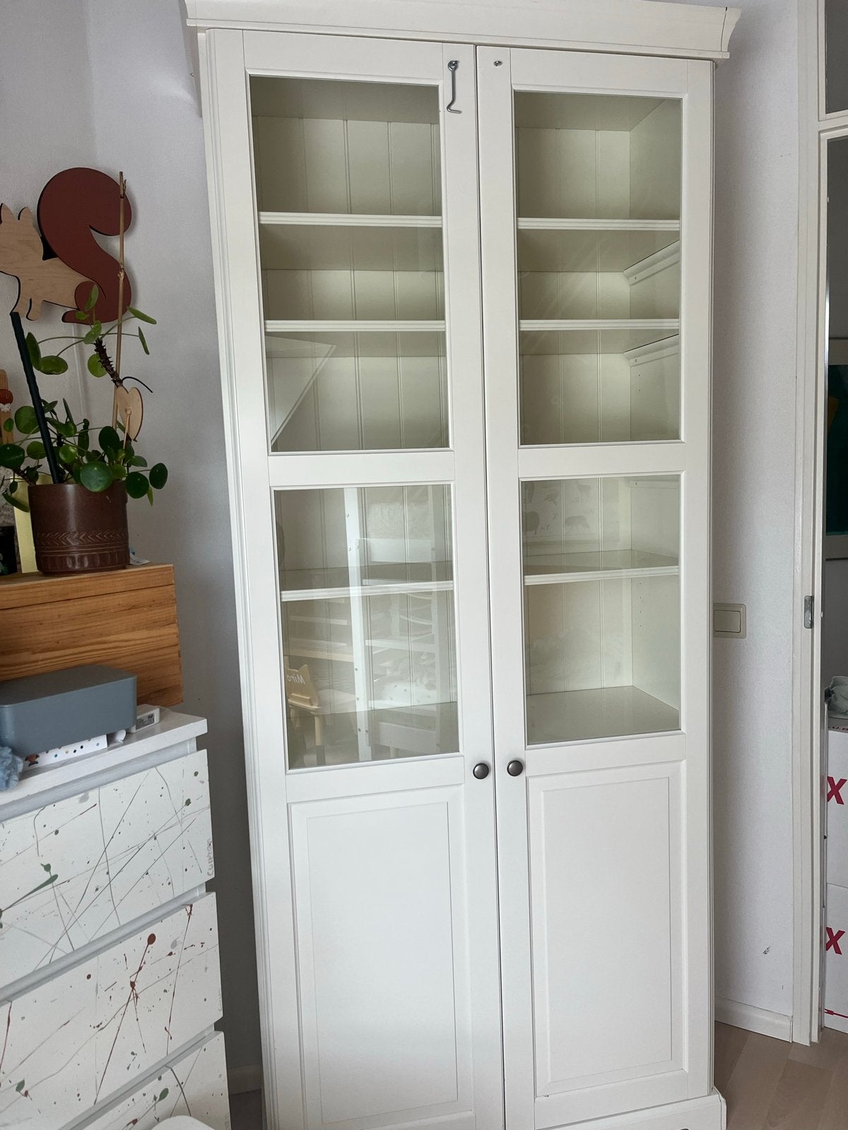 Witte vitrinekast met glazen deuren en planken: Liatorp Ikea, Ophalen, Gebruikt, 200 cm of meer, 50 tot 100 cm