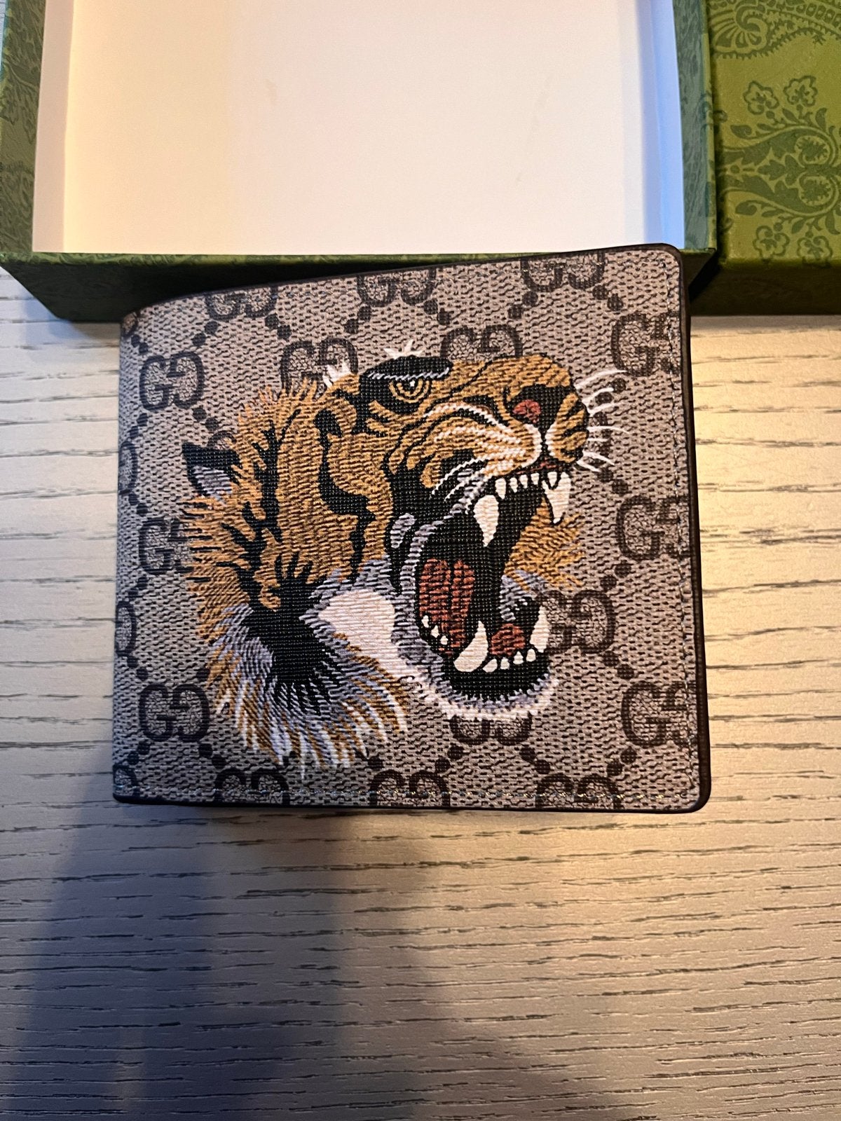 Gucci portemonnee met tijgerprint, Ophalen of Verzenden, Zo goed als nieuw, Bruin, Overige merken