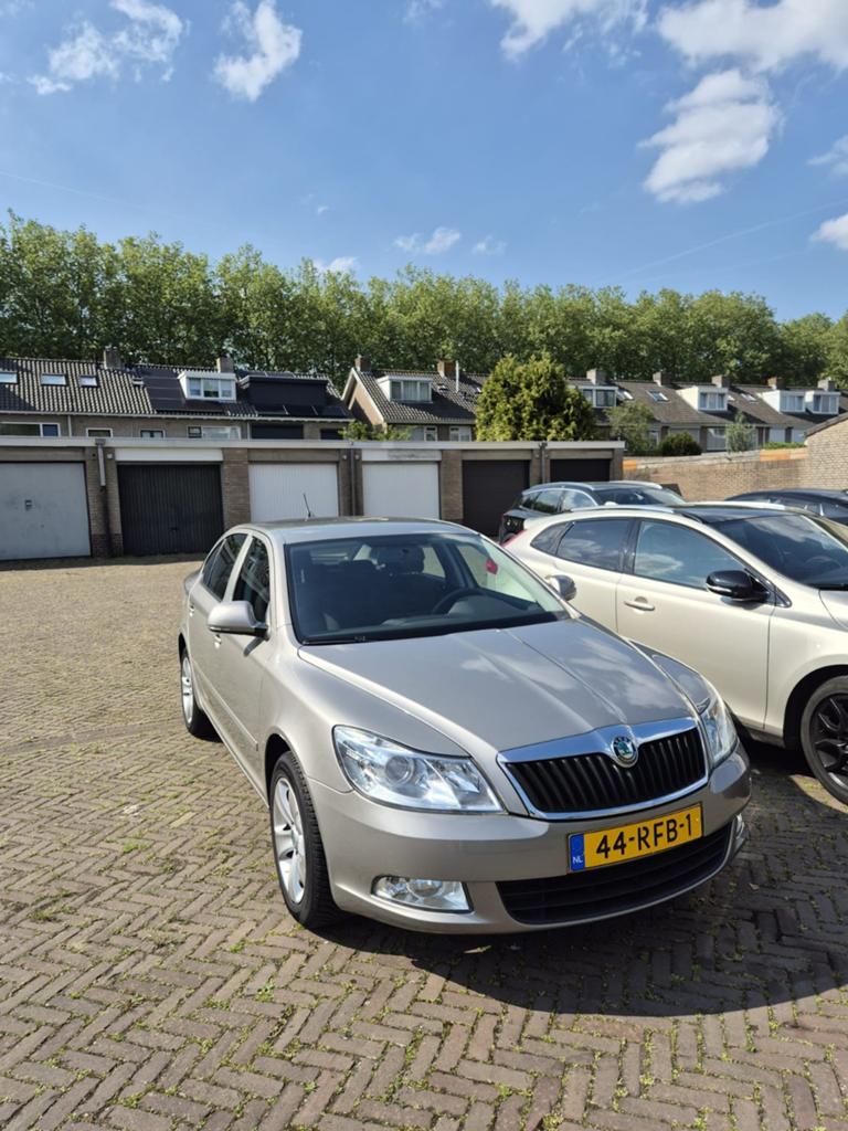 Skoda Octavia 1.2 TSI 2011 Beige, Voorwielaandrijving, Stof, Zwart, 4 cilinders