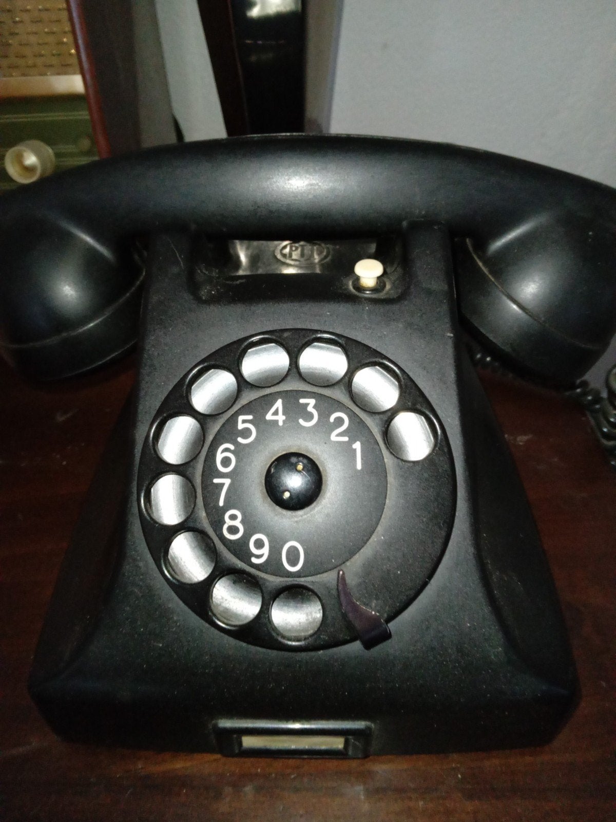 bakelieten Ptt telefoon, Ophalen, Bakeliet