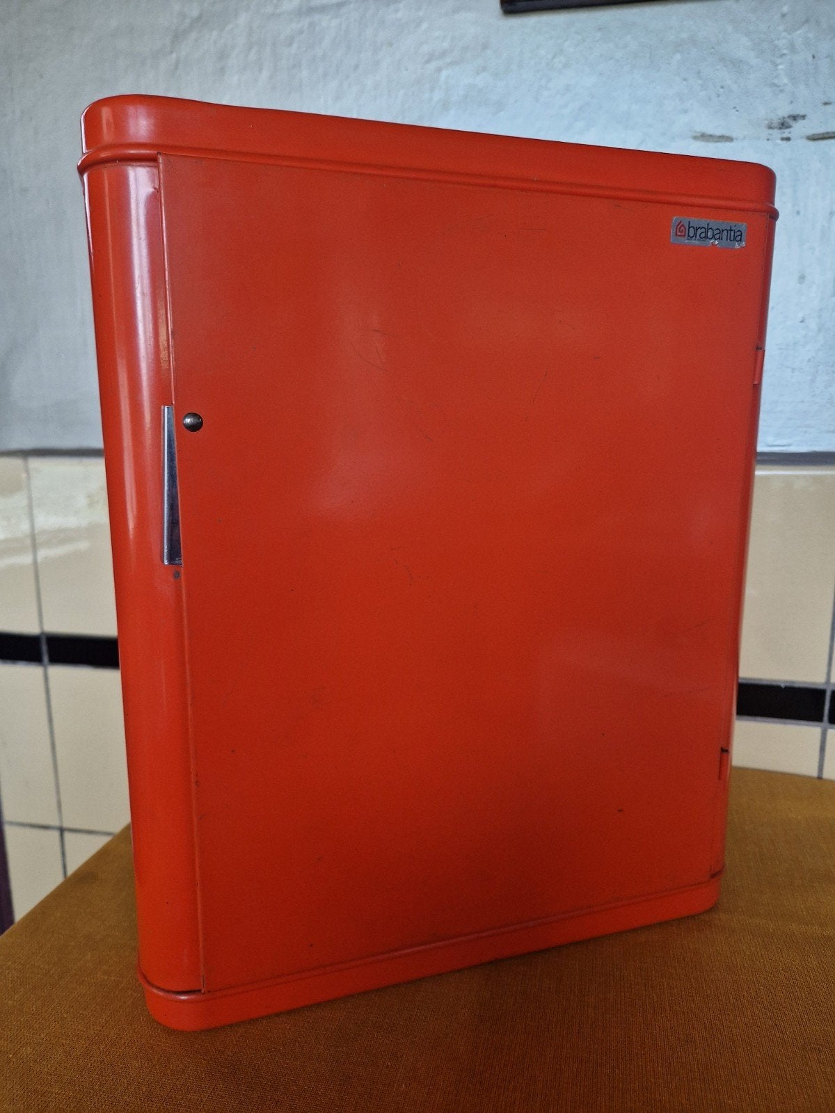 vintage oranje medicijnenkastje Brabantia, Ophalen of Verzenden