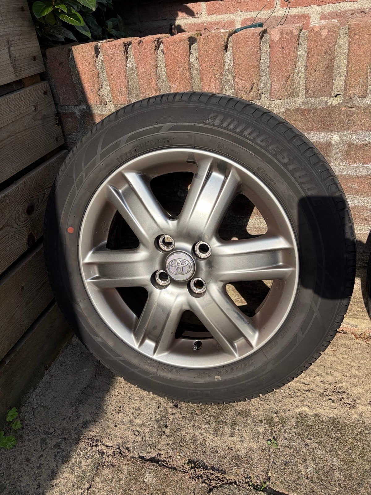 Toyota iQ velgen met banden - 15 inch, aygo, Auto-onderdelen, Ophalen, Gebruikt, 15 inch, 175 mm