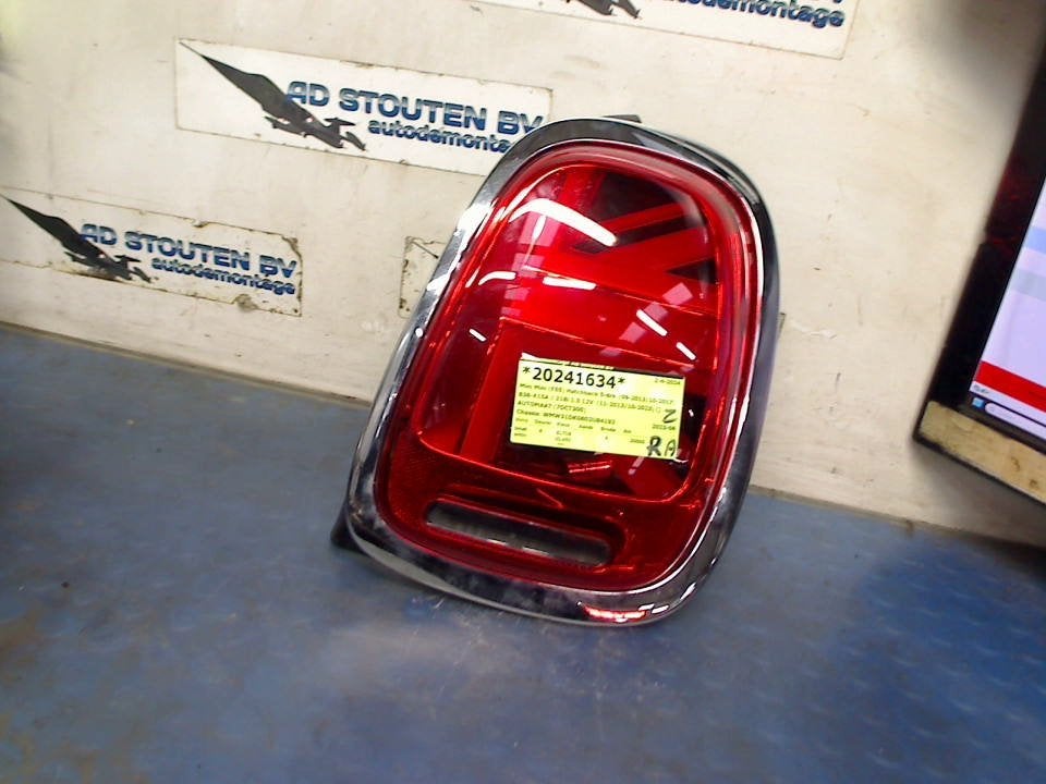 Achterlicht Rechts Mini Mini (F55) (2014-07/..) H47435134, Auto-onderdelen, Verlichting, Gebruikt, Petuelring 130, München 80809, , Duitsland