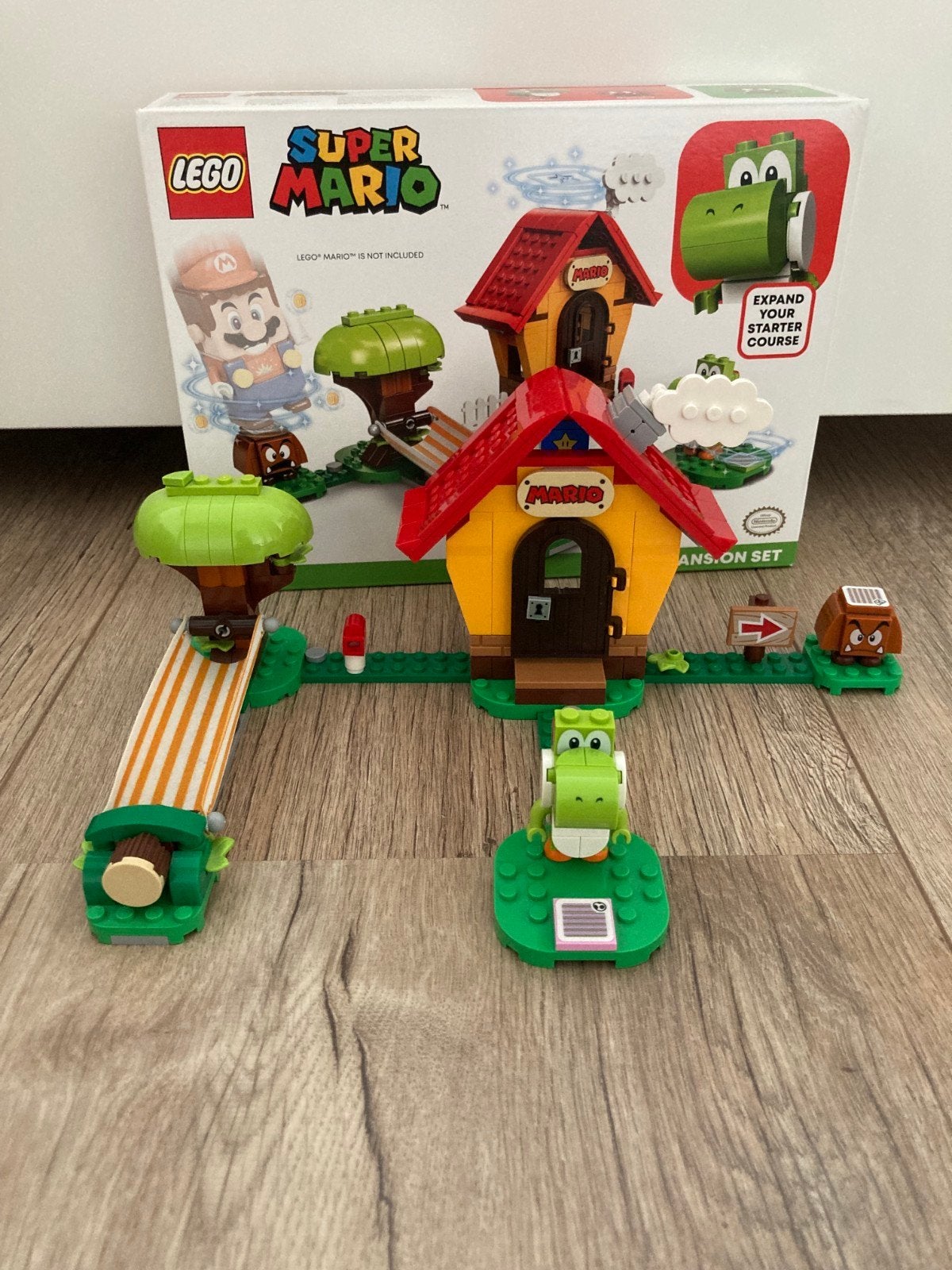 LEGO Super Mario Yoshi's Cadeauhuis Uitbreidingsset, Ophalen